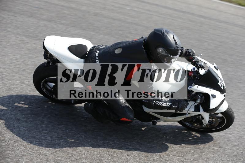 /Archiv-2025/49 26.08.2025 Cornu Master School ADR/gruen-vert/4